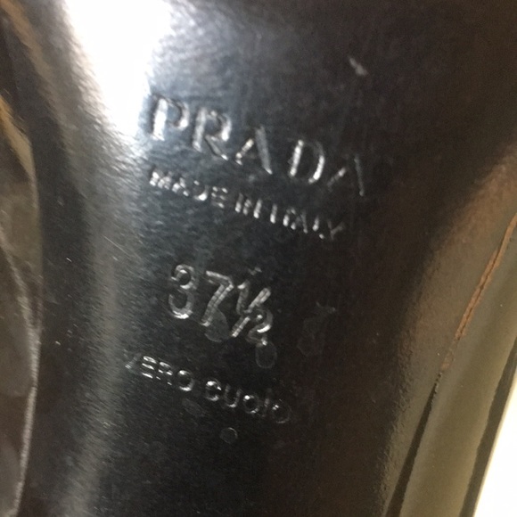 Prada pumps - Picture 10 of 11